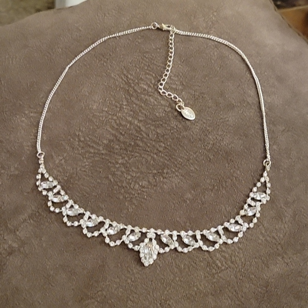 3/$30 CLAIRE'S Romantic Bridal Marquis Crystal Chain Coquette Princess Necklace - Picture 2 of 8